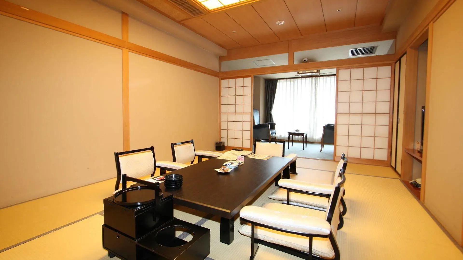 Jozankei Manseikaku Hotel Milione Sapporo 4*,  Japan